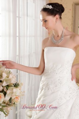 Beautiful Fall Wedding Gowns Strapless Organza Beading