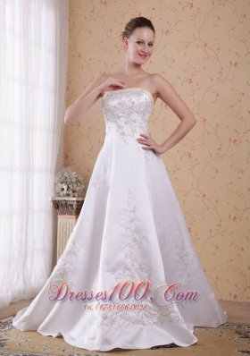 Princess Strapless Embroidery Satin Wedding Dress around 200