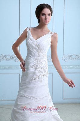 V-neck Ruch Appliques Bridal Dress Taffeta Spring