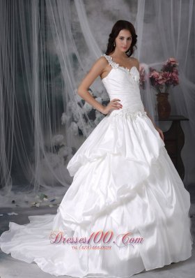 Floral One shoulder Puffy Wedding Gowns Appliques