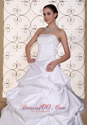 Embroidery White Pick-ups Wedding Gown Princess