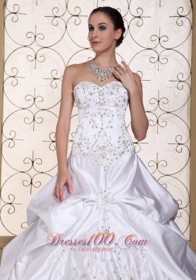 Embroidery Wedding Bridal Gowns For 2013 Customize Pick-ups