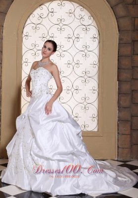 Embroidery Wedding Bridal Gowns For 2013 Customize Pick-ups