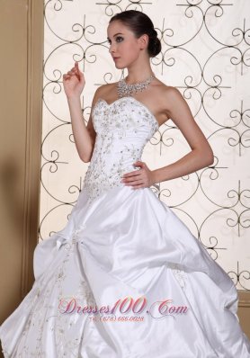 Embroidery Wedding Bridal Gowns For 2013 Customize Pick-ups