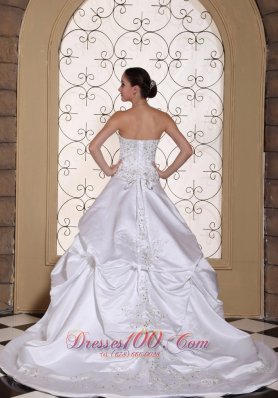 Embroidery Wedding Bridal Gowns For 2013 Customize Pick-ups