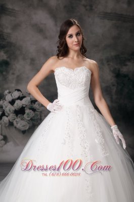 Sweetheart Ball Gown Wedding Dress Dreamy Appliques Court