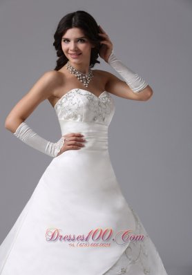 Sweetheart Satin Ball Gown Brush Wedding Dress Embroidery