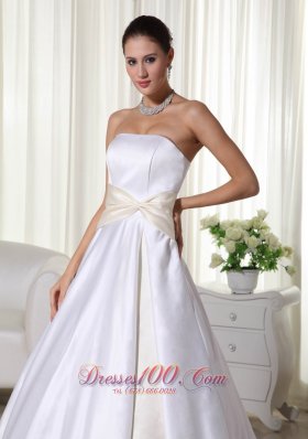 Custom Made Satin Court Train Wedding Bridal Gowns