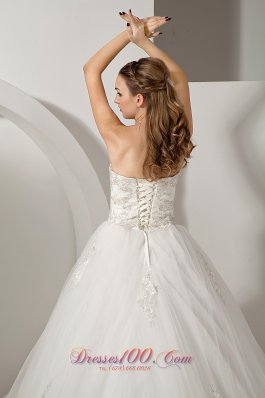 Strapless Appliques Wedding Dress With Chapel Train