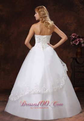 Embroidery Taffeta Strapless Beaded Wedding Dress