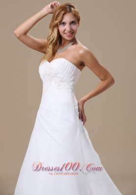 Chiffon Ruched Brush Appliques Sweetheart Wedding Dress