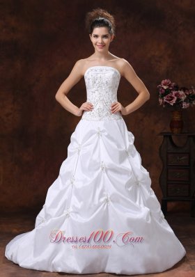 Strapless Embroidery Wedding Dress Appliques Bridal Gowns