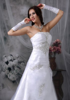 Strapless Organza Appliques Court Train Wedding Dress