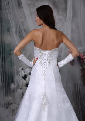 Strapless Organza Appliques Court Train Wedding Dress