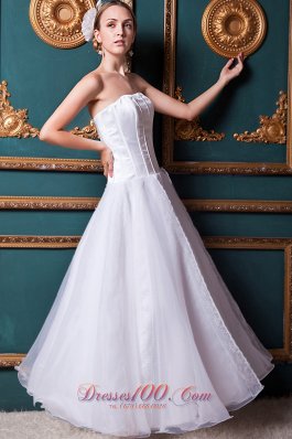 A Line Strapless Lace Wedding Dress Floor Length