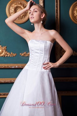 A Line Strapless Lace Wedding Dress Floor Length