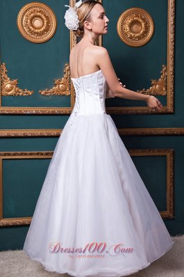 A Line Strapless Lace Wedding Dress Floor Length