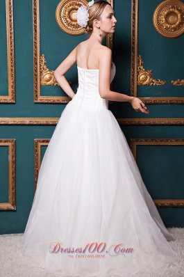 Organza Brush Train Sweetheart Bridal Gown Wedding Dress