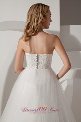 Appliques Brush Train Strapless Wedding Dress