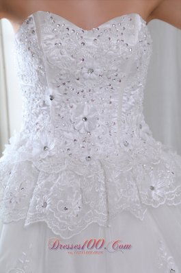 Appliques Tulle Sweetheart Brush Wedding Dress Beaded