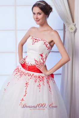 Colored Appliques Organza A Line Strapless Wedding Dress