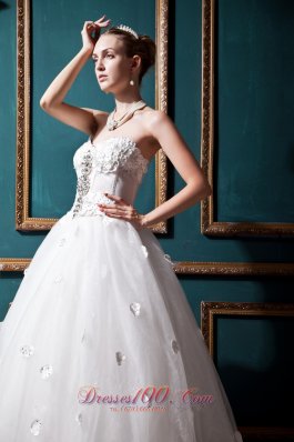 Ball Gown Beaded Sweetheart Appliques Wedding Dresses