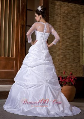 Taffeta Appliques Court Wedding Gowns With Sleeves