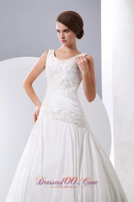 Scoop Appliques Chapel Train Taffeta Wedding Gown