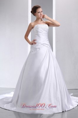 Ruched Taffeta Appliques Chapel Train Wedding Dress