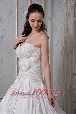 Hand Made Flower Appliques Brush Wedding Dress