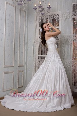 Hand Made Flower Appliques Brush Wedding Dress