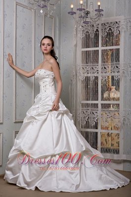 Appliques Court Train Taffeta Beaded Wedding Dress