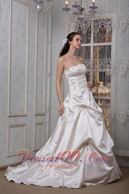 Appliques Court Train Taffeta Beaded Wedding Dress