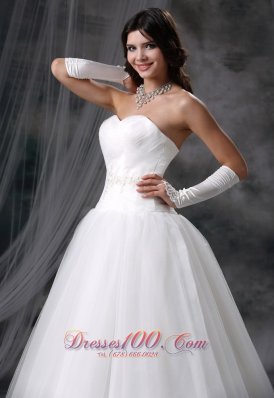 Sweetheart Appliques Tulle Wedding Dress Beaded