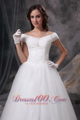 Customize Appliques Off The Shoulder Wedding Dress