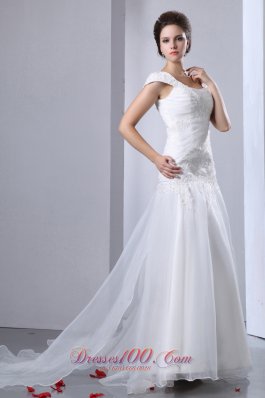 Appliques Chapel Train Square Bridal Wedding Dress