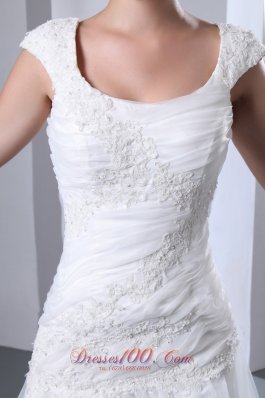 Appliques Chapel Train Square Bridal Wedding Dress