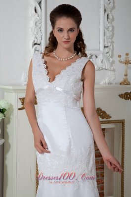 Lace V Neck Appliques Column Court Wedding Dress