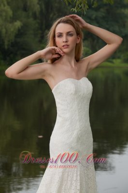 Sweetheart Lace Court Train Wedding Bridal Gowns