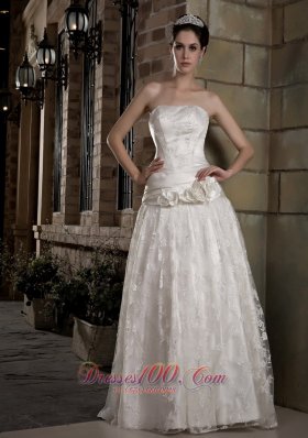 Hand Made Flowers Lace Bridal Gown Wedding Dress