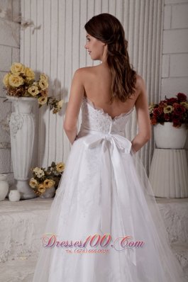 Appliques Tulle Sweetheart Brush Wedding Dress