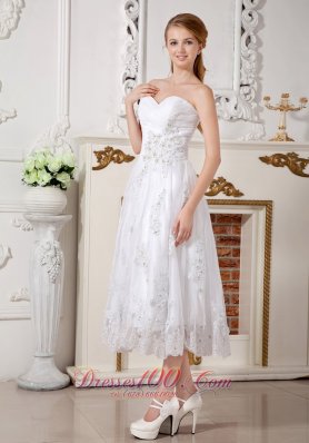 Sweetheart Appliques Short Wedding Dress Lace