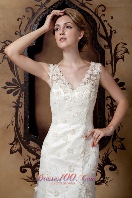 Lace V Neck Brush Train Taffeta Wedding Dresses