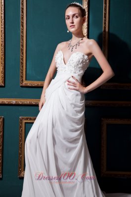 Column High-class Sweetheart Chiffon Wedding Dress