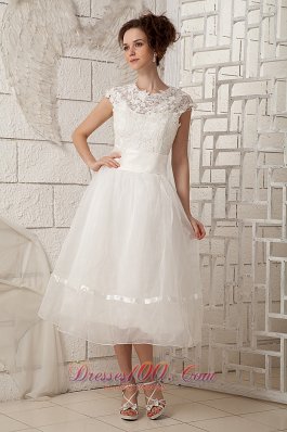 Chic A-line Scoop Beaded Wedding Dress Organza Lace