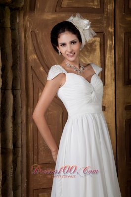 Sweetheart Train Chiffon Beading Wedding Gowns