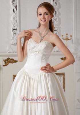 Exquisite A-line Sweetheart Wedding Dress Taffeta