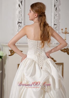 Exquisite A-line Sweetheart Wedding Dress Taffeta