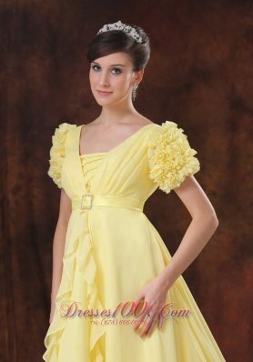 Yellow Neck Short Sleeves Flowers Wedding Dress