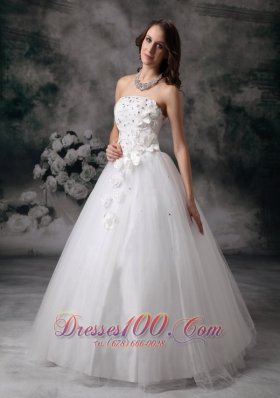 Dressy A-line Strapless Wedding Dress Tulle Beading